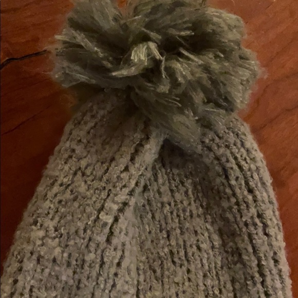 Lemon Snow Storm Beanie Hat Gray NEW - Picture 5 of 5